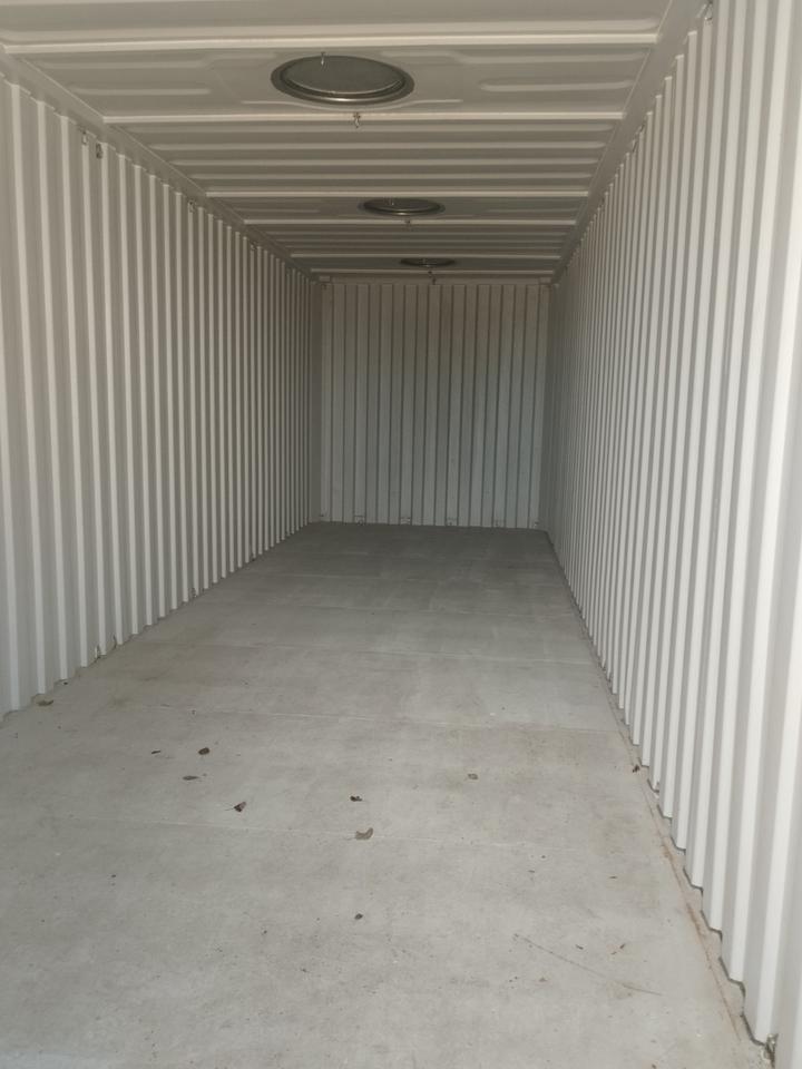 Lagerraum ca. 9m x 2,55m x 2,75m