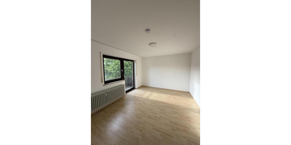 Etagenwohnung Günzburg - 3 Zimmer, 107 m&sup2;, 1.100&euro; | Angebot:26477255
