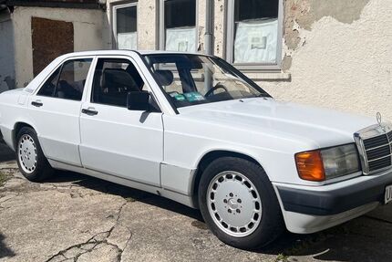 Mercedes-Benz 190 154.000 km 5.200 &euro; Neu-Ulm 89231