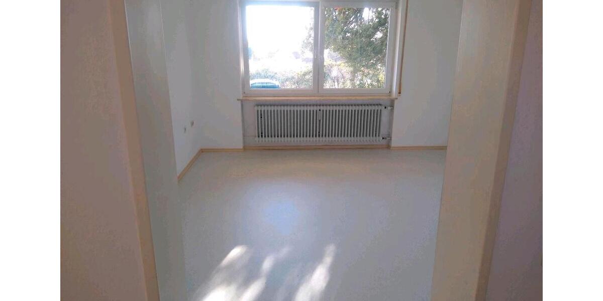 Erdgeschoßwohnung Kötz - 4 Zimmer, 120 m&sup2;, 1.300&euro; | Angebot:25589285