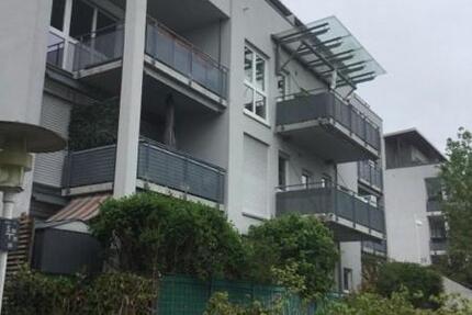 Schicke Wohnung ! Neues Bad und Einbauküche 2 zimmer