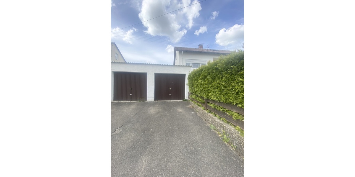 Charmante 4-Zimmer DG-Wohnung mit eigenem Garten+Garage+Stellplatz in TOP Lage! - Dachgeschoßwohnung Illertissen | Angebot:26647022