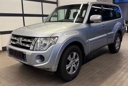 Mitsubishi Pajero 83.000 km 19.999 &euro; Weißenhorn 89264