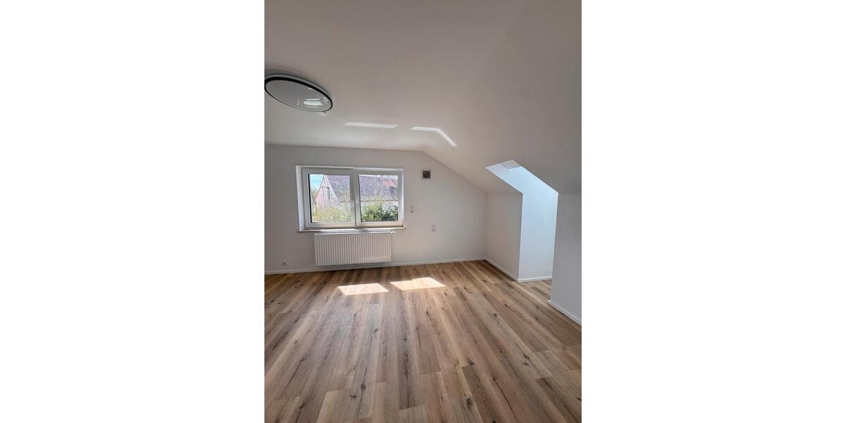 Etagenwohnung Neu-Ulm Ludwigsfeld - 4 Zimmer, 80 m&sup2;, 1.312&euro; | Angebot:26087673