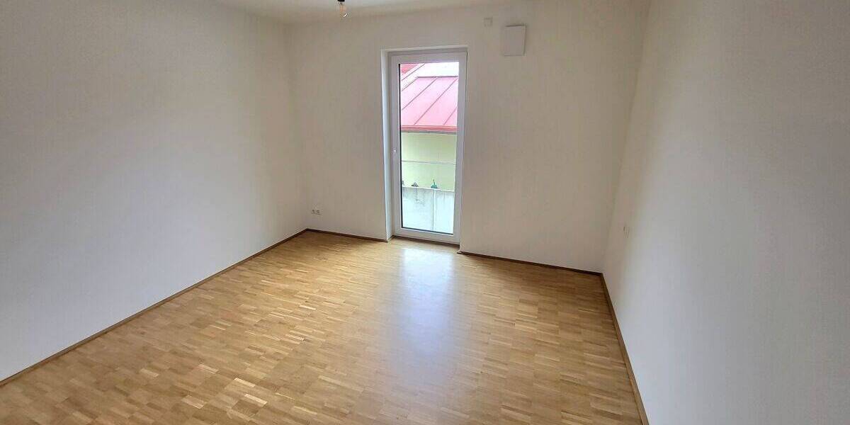 +++NU-Burlafingen, 3-Zi.-Mietwohnung, 89,51 m² Wfl., EG, großer Garten, Küche, 2 TG-Stpl.+++ 3 zimmer