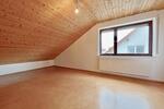Dachgeschoßwohnung Erbach - 4 Zimmer, 97 m&sup2;, 950&euro; | Angebot:25491533