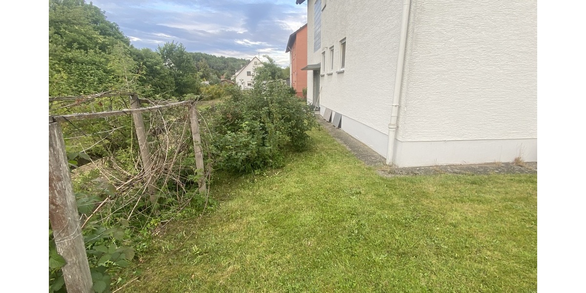 Charmante 4-Zimmer DG-Wohnung mit eigenem Garten+Garage+Stellplatz in TOP Lage! - Dachgeschoßwohnung Illertissen | Angebot:26647022