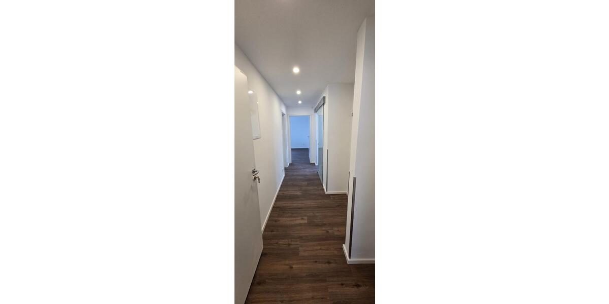 Etagenwohnung Blaustein - 4 Zimmer, 85 m&sup2;, 1.300&euro; | Angebot:26133498