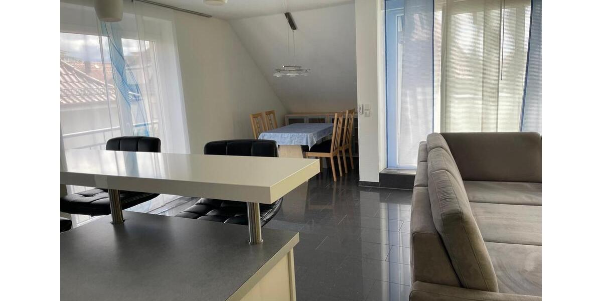 Etagenwohnung Neu-Ulm Ludwigsfeld - 3.5 Zimmer, 90 m&sup2;, 1.200&euro; | Angebot:26534444