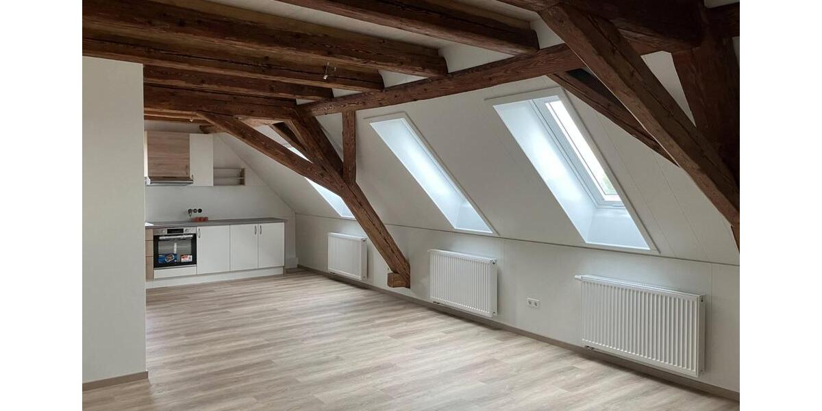 Dachgeschoßwohnung Ichenhausen - 2 Zimmer, 82 m&sup2;, 904&euro; | Angebot:26456204