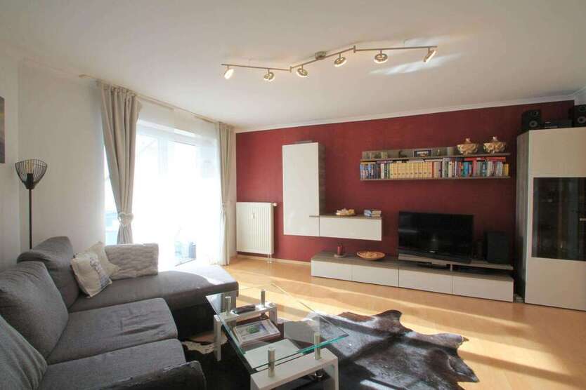 Wohnung zum Kaufen in Ichenhausen 210.000 € 61.14 m²