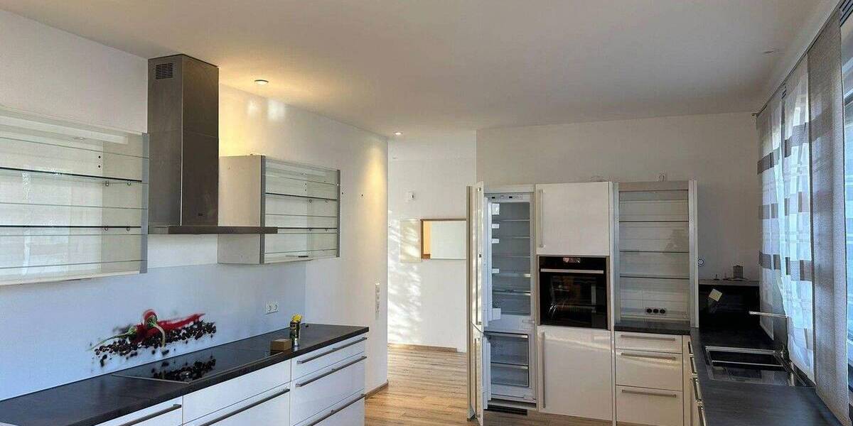 Wohnen & Arbeiten unter einem Dach I Top - Lage I sofort verfügbar I Ein- bzw. Zweifamilienhaus 7 zimmer