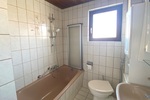 Neu-Ulm: Modernisiertes Mehrfamilienhaus (DHH) mit idyllischem Garten in Donau-Nähe - Mehrfamilienhaus, Wohnhaus Neu-Ulm / Offenhausen Offenhausen | Angebot:27082953