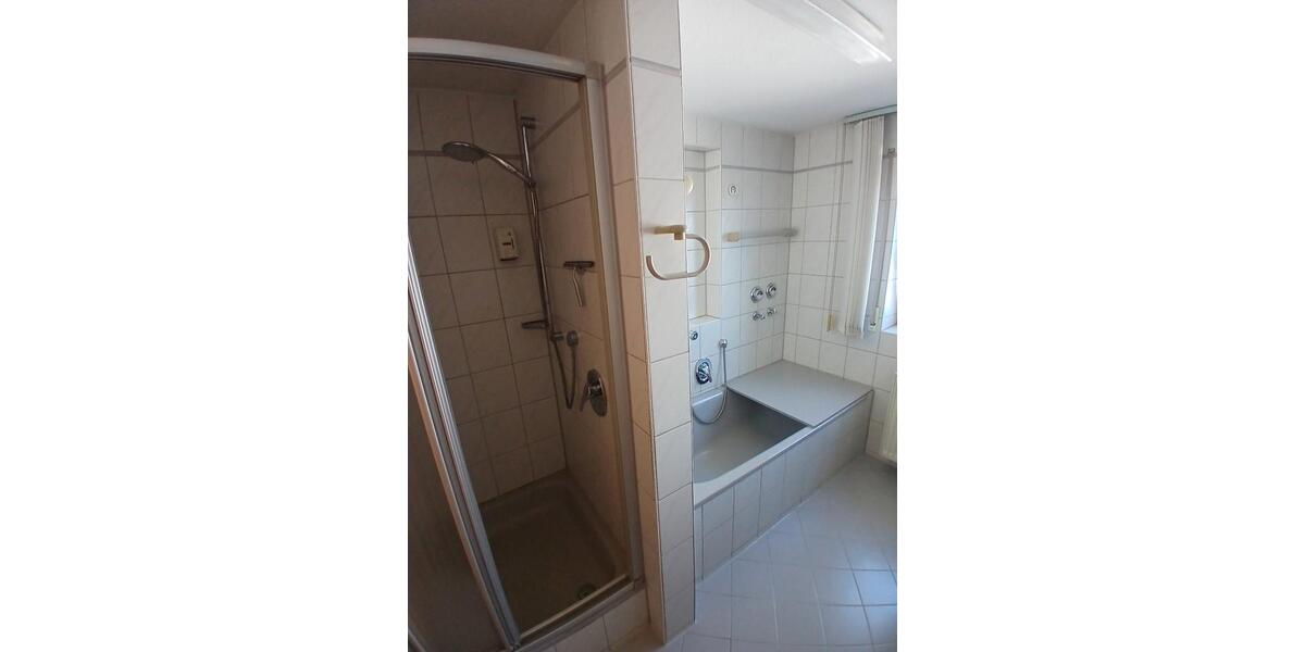 Dachgeschoßwohnung Elchingen Oberelchingen - 2.5 Zimmer, 78 m&sup2;, 1.400&euro; | Angebot:26284496