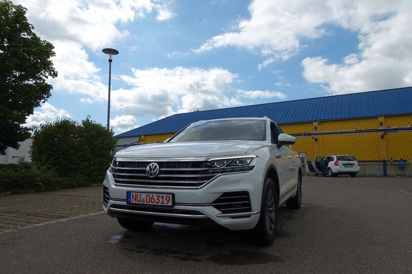 VW Touareg 245.000 km 33.890 € Neu-Ulm 89231