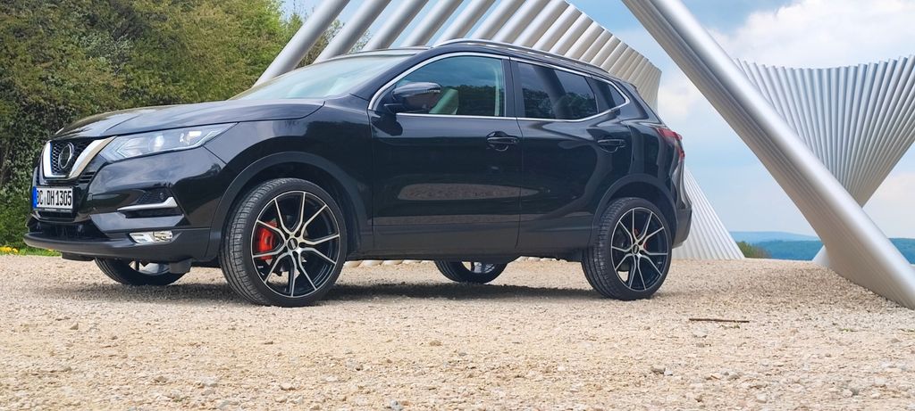 Nissan Qashqai 82.000 km 17.300 &euro; Schemmerhofen 88433