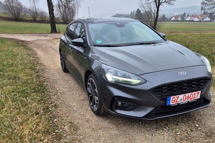 Ford Focus 88.000 km 14.900 &euro; Ried 89358