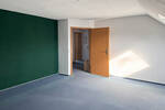 Ulm-Lehr günstige 3-Zi.-Wohnung im Dachgeschoss mit Südbalkon, EBK, Keller und Garage