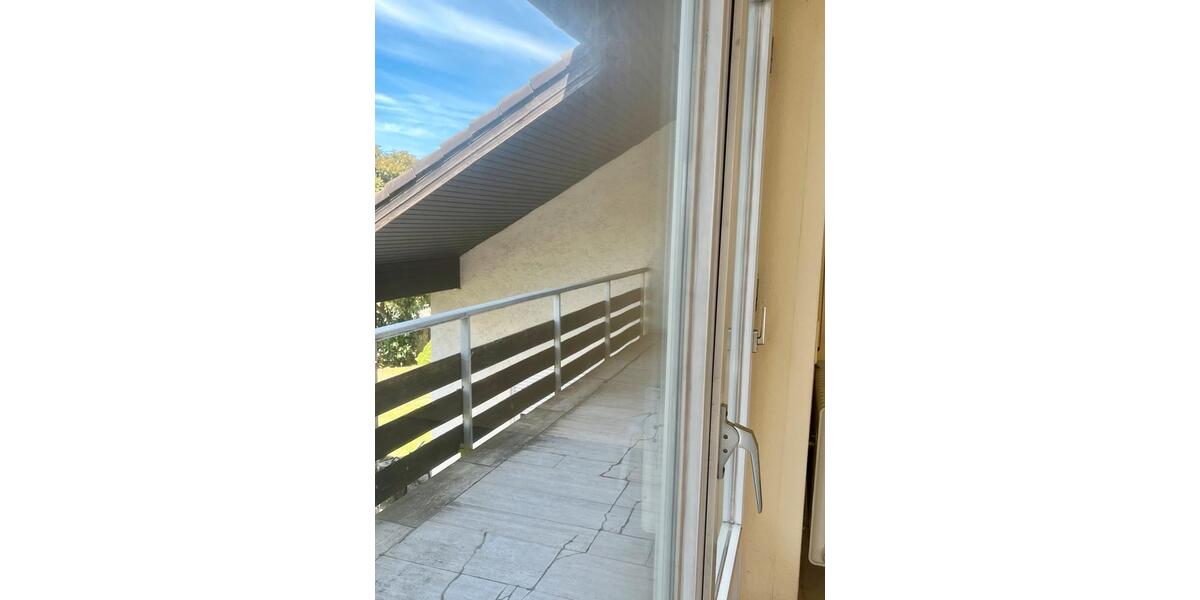 Etagenwohnung Vöhringen - 5 Zimmer, 135 m&sup2;, 1.300&euro; | Angebot:25793632