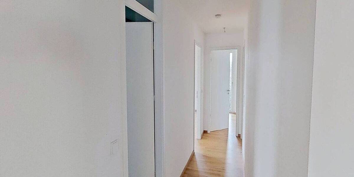Etagenwohnung Ulm Mitte - 4 Zimmer, 174 m&sup2;, 2.400&euro; | Angebot:25736378