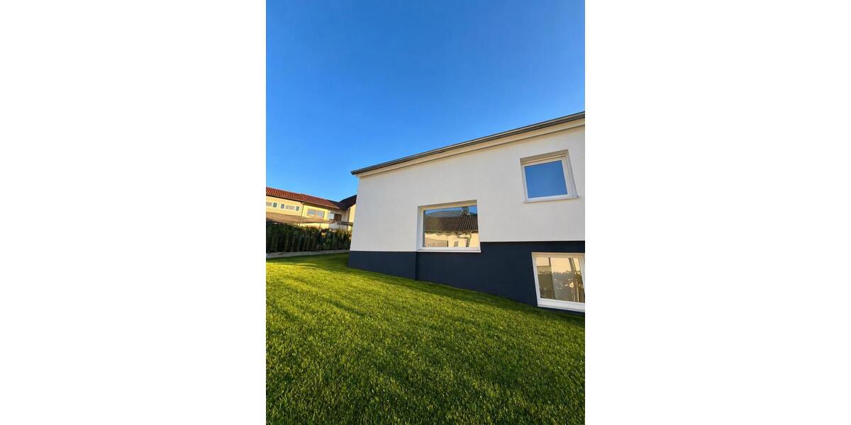 Mehrfamilienhaus, Wohnhaus Bernstadt - 10 Zimmer, 270 m&sup2;, 690.000&euro; | Angebot:26692495