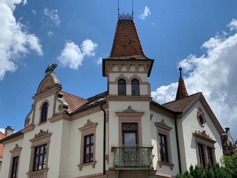 Wunderschöne Dachgeschoßwohnung, 3,5 Zimmer
