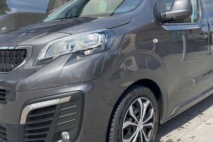 Peugeot Traveller