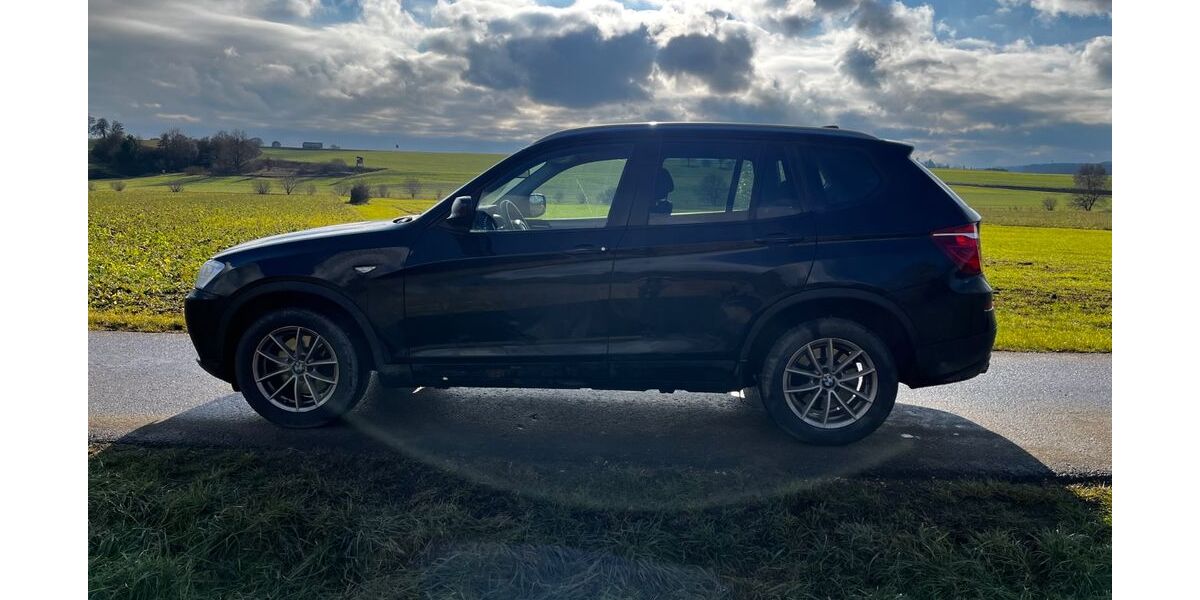 BMW X3 216.000 km 10.100 € Ulm 89075