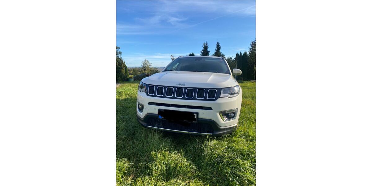 Jeep Compass 98.000 km 18.000 € Ulm 89077