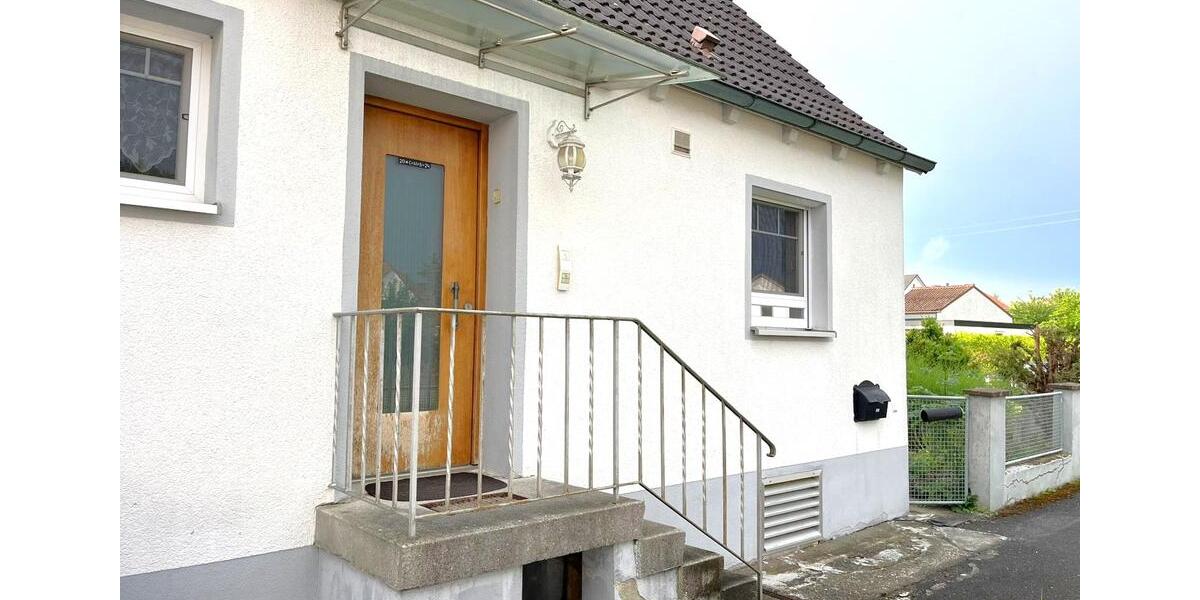 Einfamilienhaus Achstetten - 4.5 Zimmer, 100 m&sup2;, 1.350&euro; | Angebot:26146373