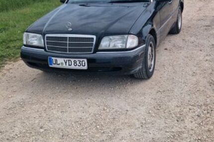 Mercedes-Benz C 180 166.000 km 2.800 &euro; Allmendingen 89604