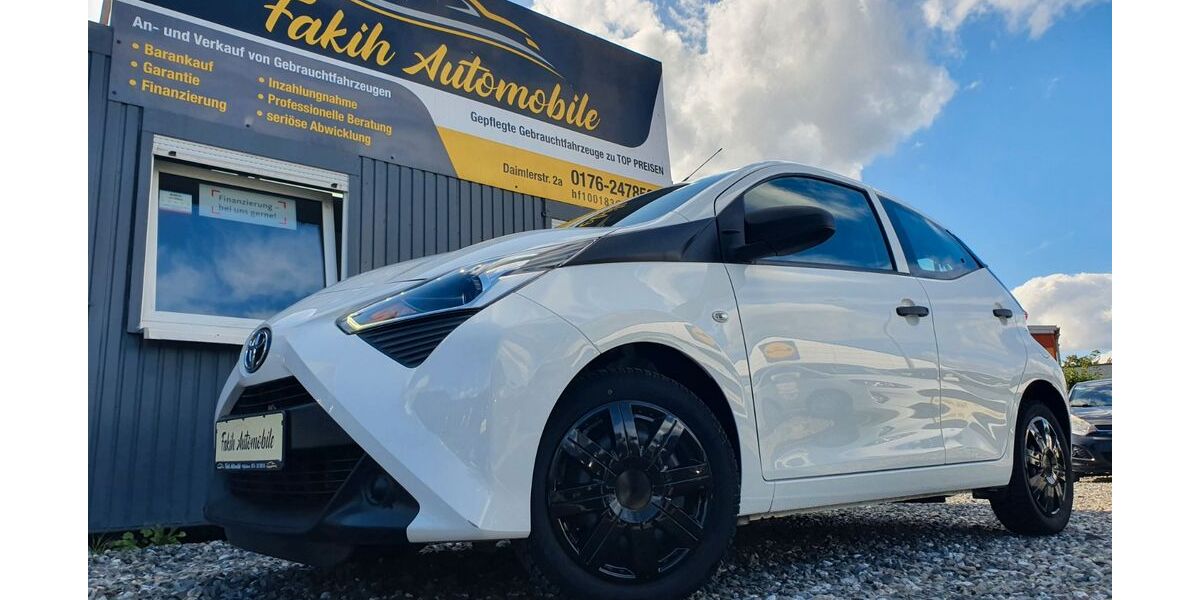 Toyota Aygo (X) 52.000 km 8.999 € Weißenhorn 89264