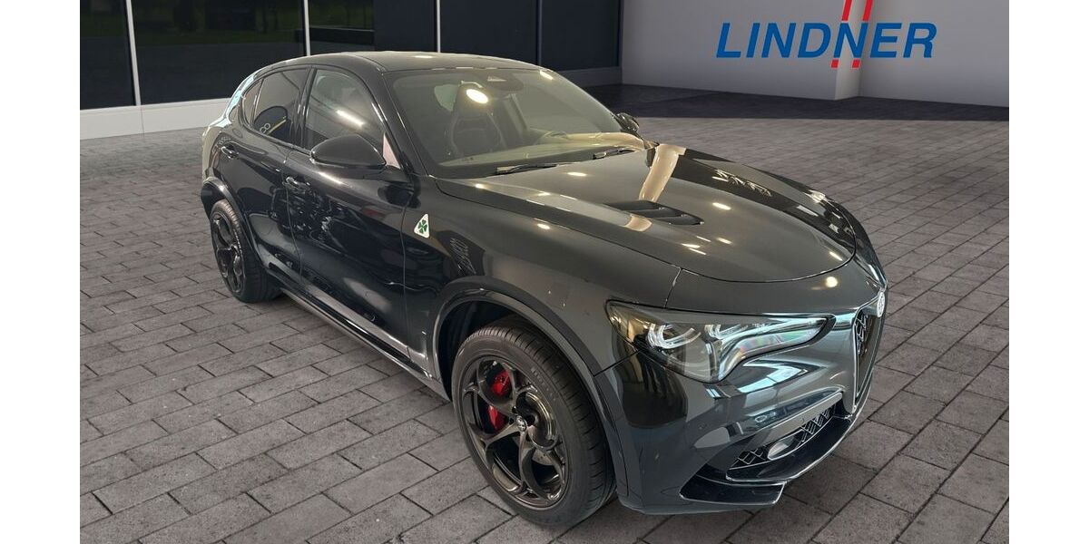 Alfa Romeo Stelvio 8.500 km 92.990 € Illertissen 89257