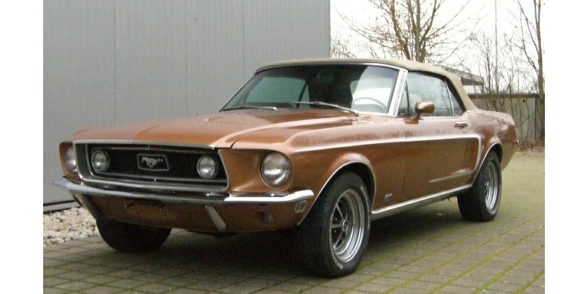 Ford Mustang 38.000 km 49.900 &euro; Ulm 89081