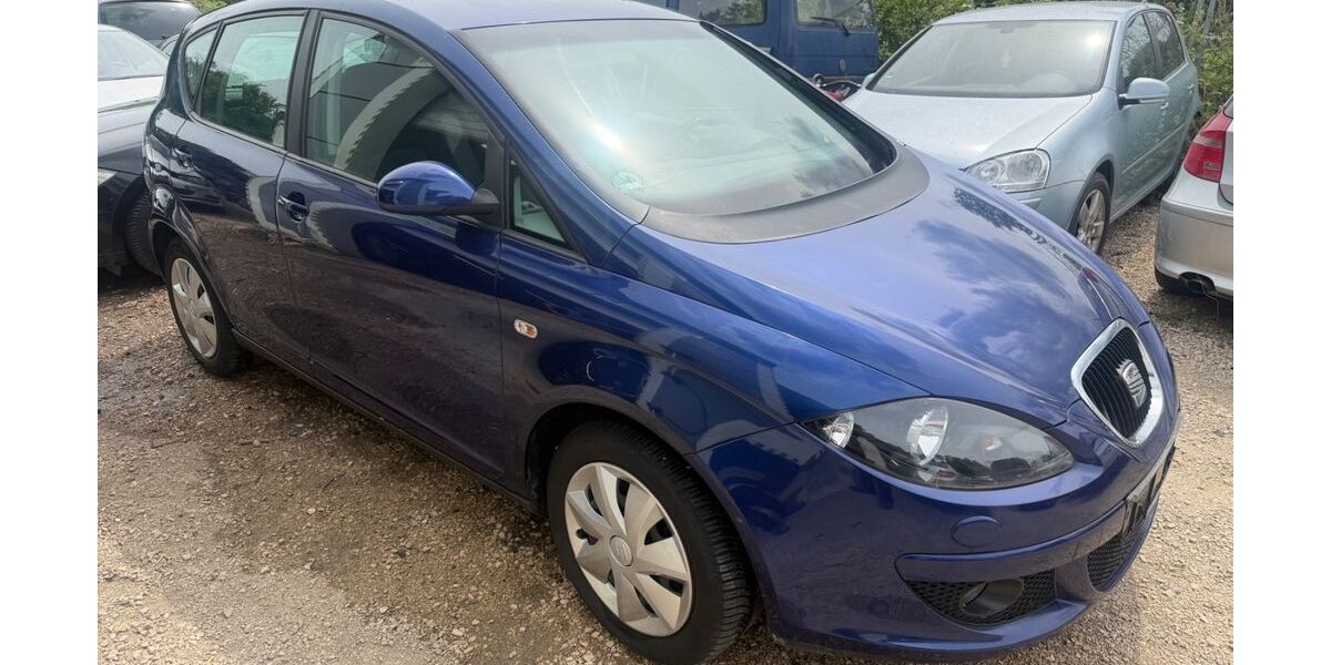 Seat Altea 99.998 km 2.999 &euro; Ulm-Donautal 89079