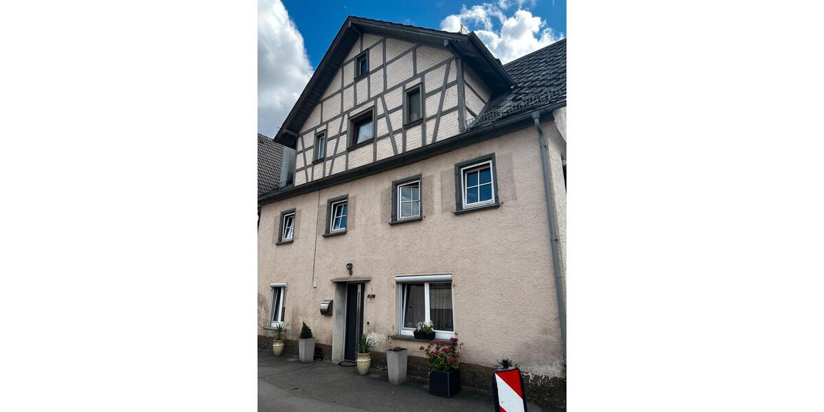 Einfamilienhaus Weidenstetten - 6 Zimmer, 150 m&sup2;, 187.000&euro; | Angebot:27102008