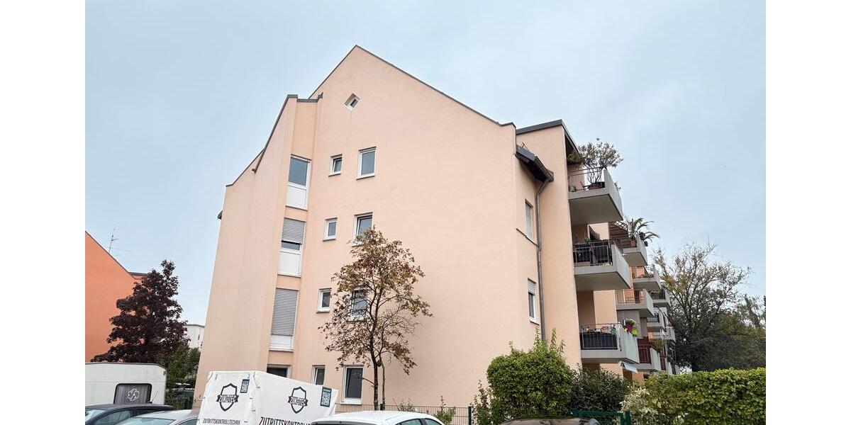 Dachgeschoßwohnung Neu-Ulm Ludwigsfeld - 4 Zimmer, 96 m&sup2;, 350.000&euro; | Angebot:24842238