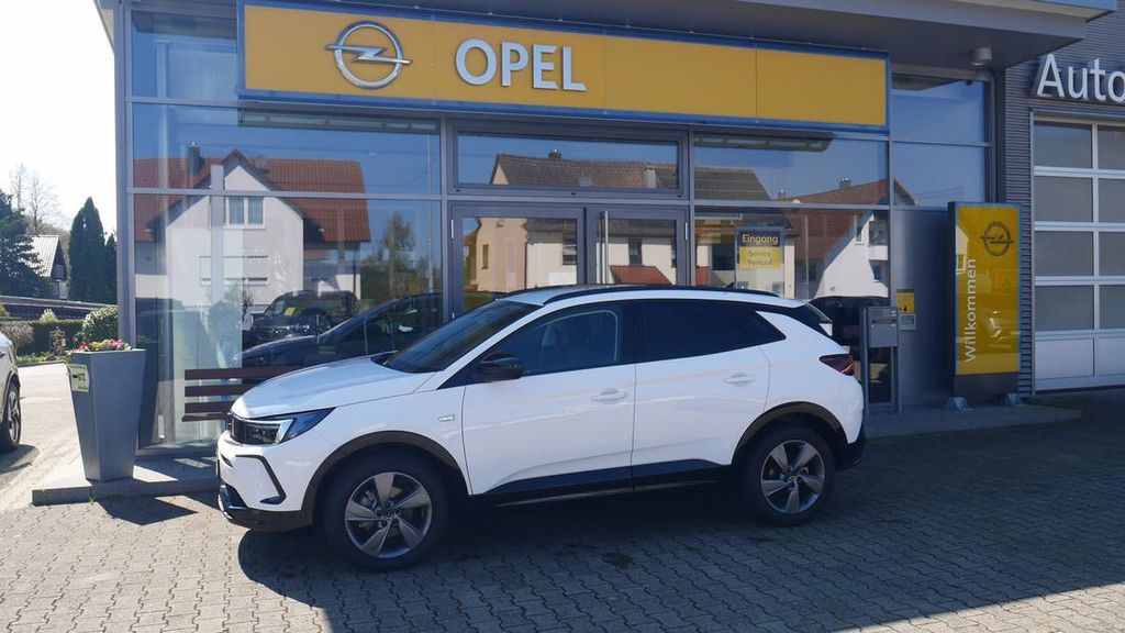 Opel Grandland (X) 13.824 km 26.890 &euro; Schwendi-Schönebürg 88477
