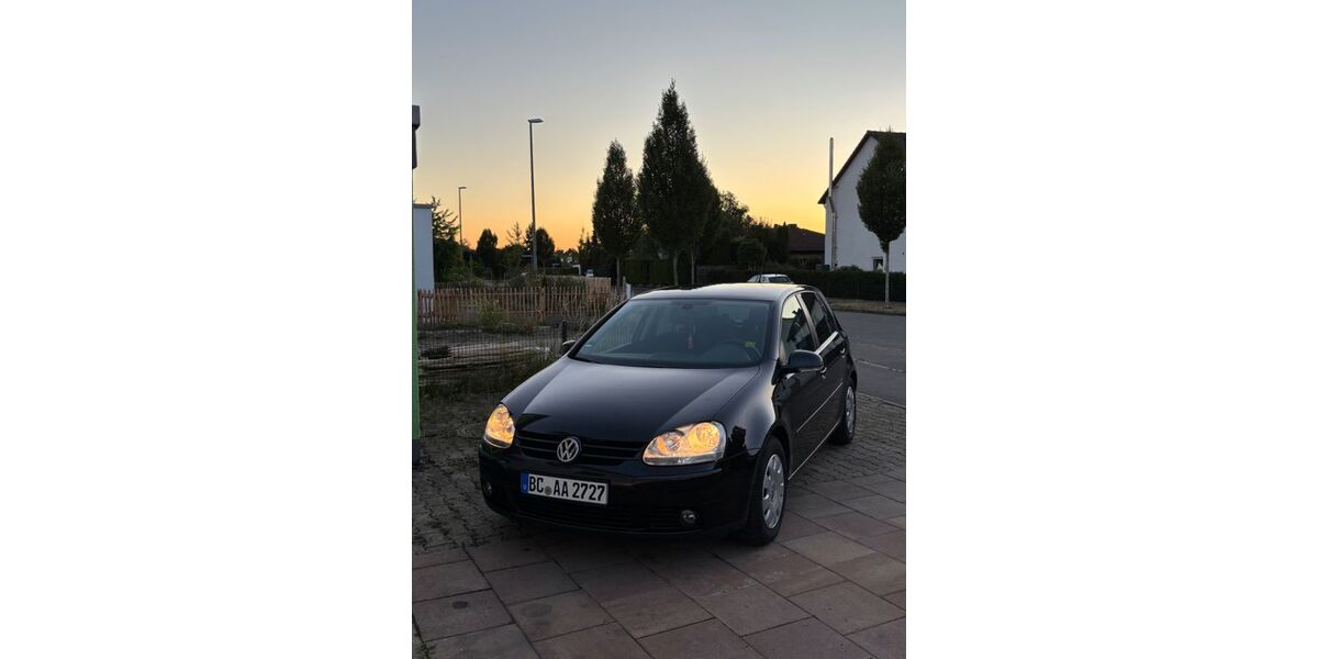 VW Golf 247.500 km 2.890 &euro; Laupheim 88471