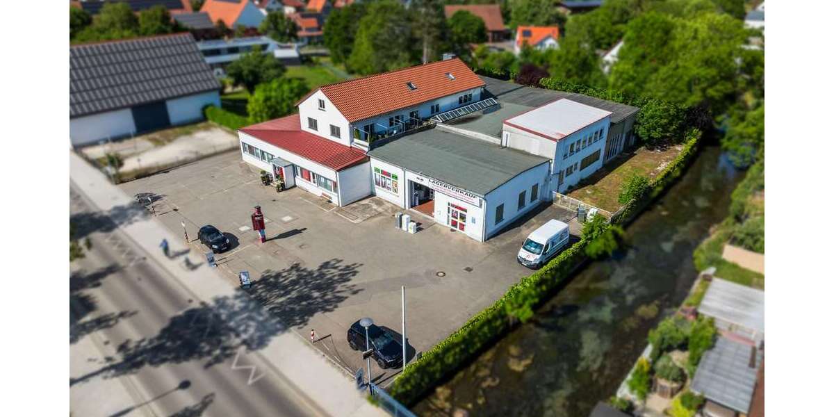 Haus zum Kaufen in Langenau 1.649.000 € 181 m² 9 zimmer