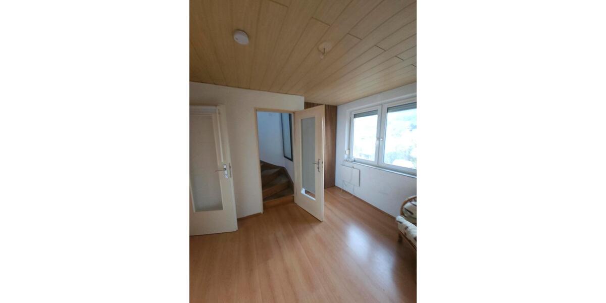 Etagenwohnung Ulm Obertalfingen - 4 Zimmer, 108 m&sup2;, 1.100&euro; | Angebot:26237127