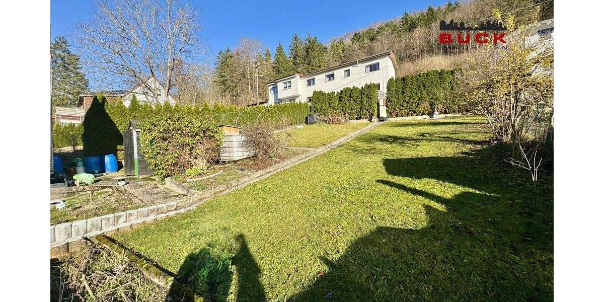 Charmante Doppelhaushälfte in ruhiger Lage mit großem Garten und Terrasse 6 zimmer