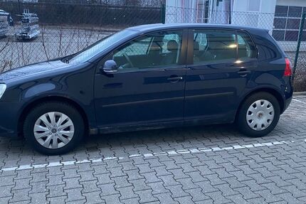 VW Golf 148.000 km 2.400 &euro; Senden 89250
