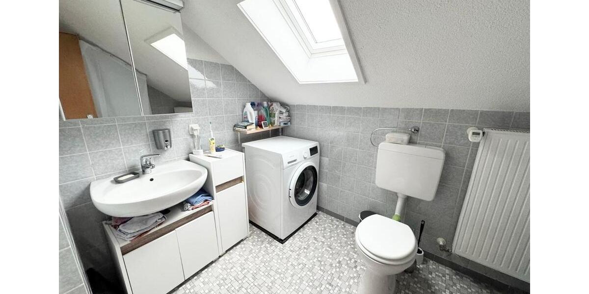 Dachgeschoßwohnung Illertissen - 4 Zimmer, 74 m&sup2;, 239.000&euro; | Angebot:26637443