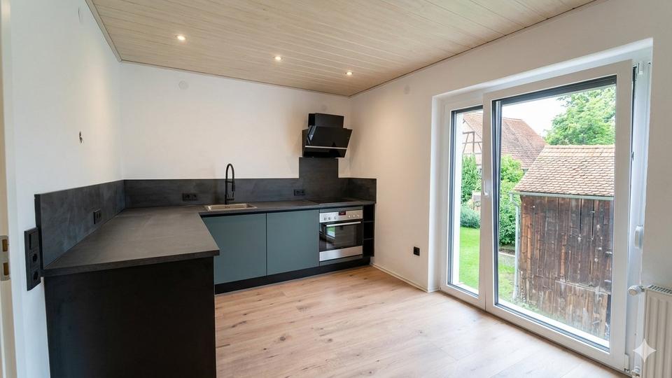 Etagenwohnung Holzheim - 3 Zimmer, 90 m&sup2;, 1.100&euro; | Angebot:26247646