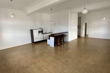 Wohnung Ulm Weststadt - 2 Zimmer, 97 m&sup2;, 995&euro; | Angebot:26928766