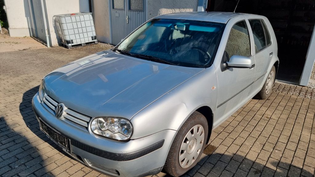VW Golf 195.300 km 1.399 &euro; Ehingen 89584
