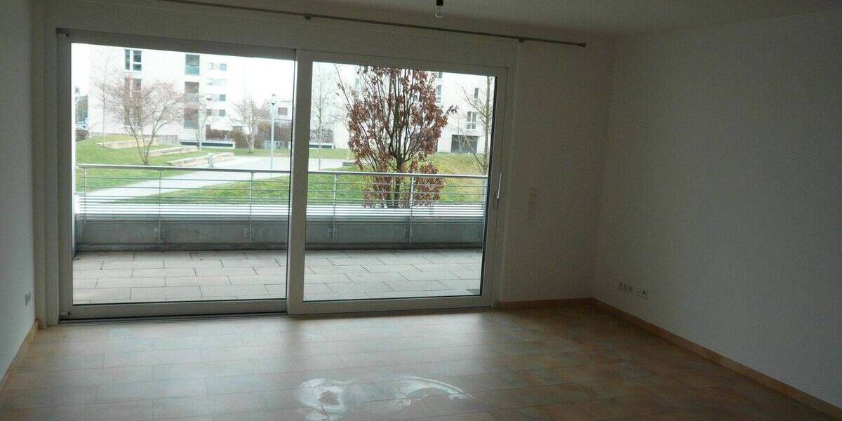 Etagenwohnung Ulm Böfingen - 2 Zimmer, 65 m&sup2;, 1.000&euro; | Angebot:26237439