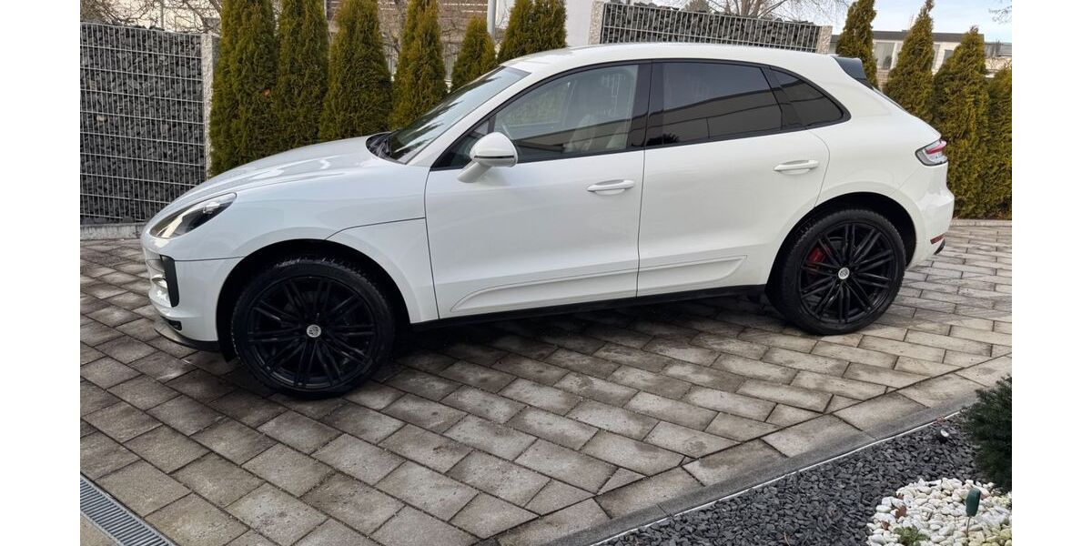 Porsche Macan 140.000 km 38.400 &euro; Ehingen 89584