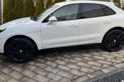 Porsche Macan 140.000 km 39.200 &euro; Ehingen 89584